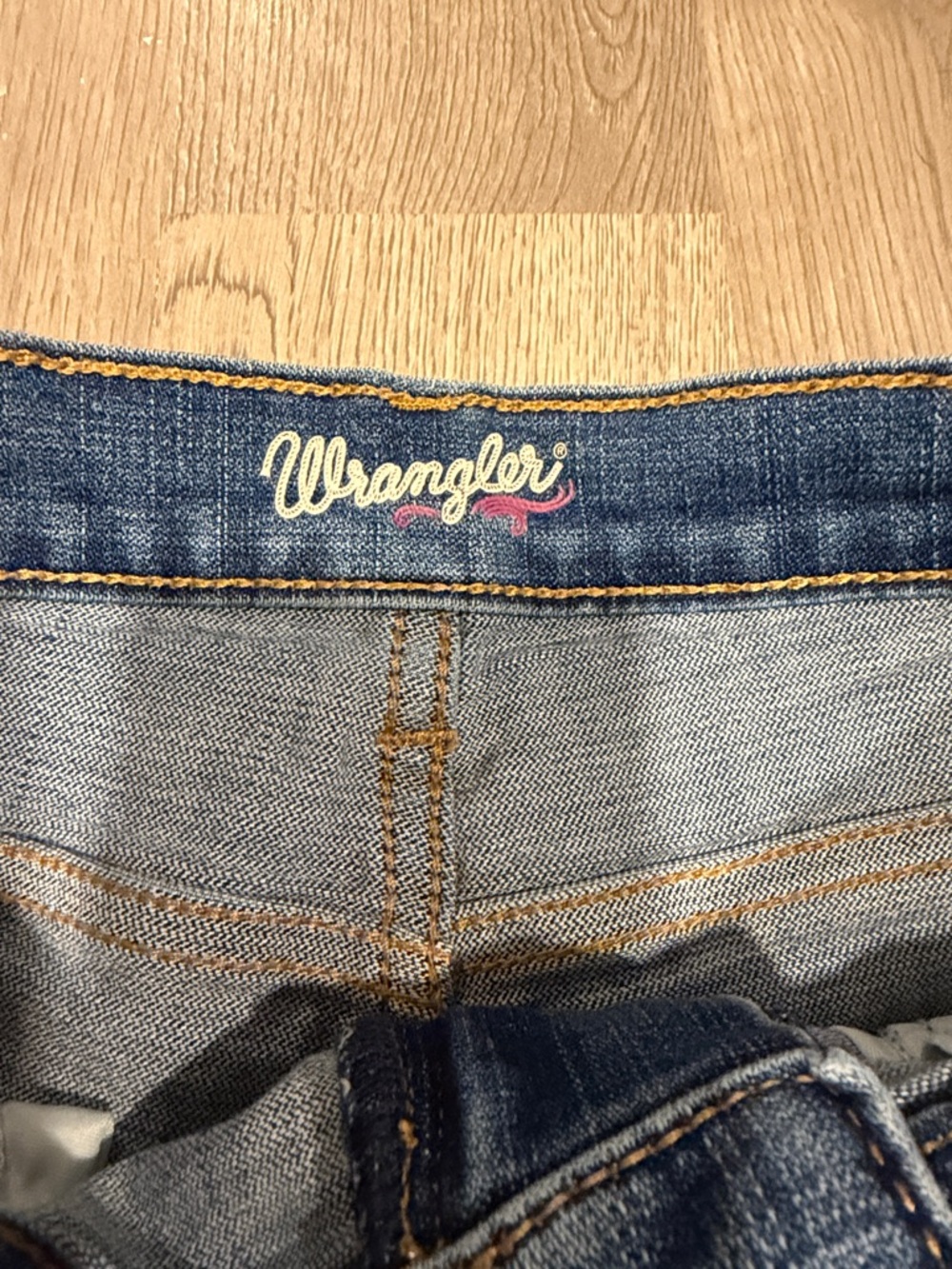 Wrangler Women's Medium Blue Denim Cutoff Shorts with Frayed Hem - Picture 3 of 4